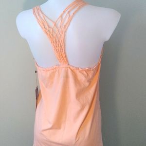 EARTH YOGA TANK TOP CRISS CROSA BACK NWT PRETTY PEACH Eco Sustainable Gym